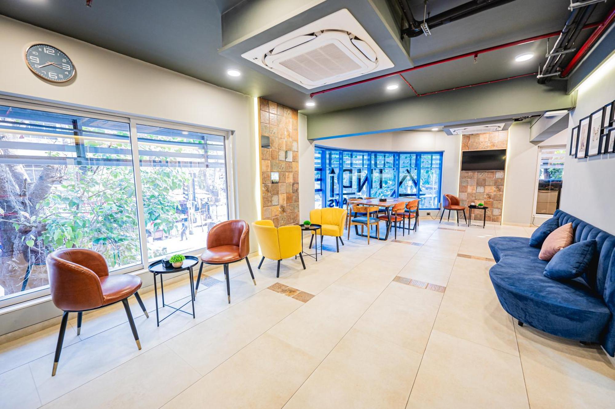 Indie Studios, Chembur Hotel