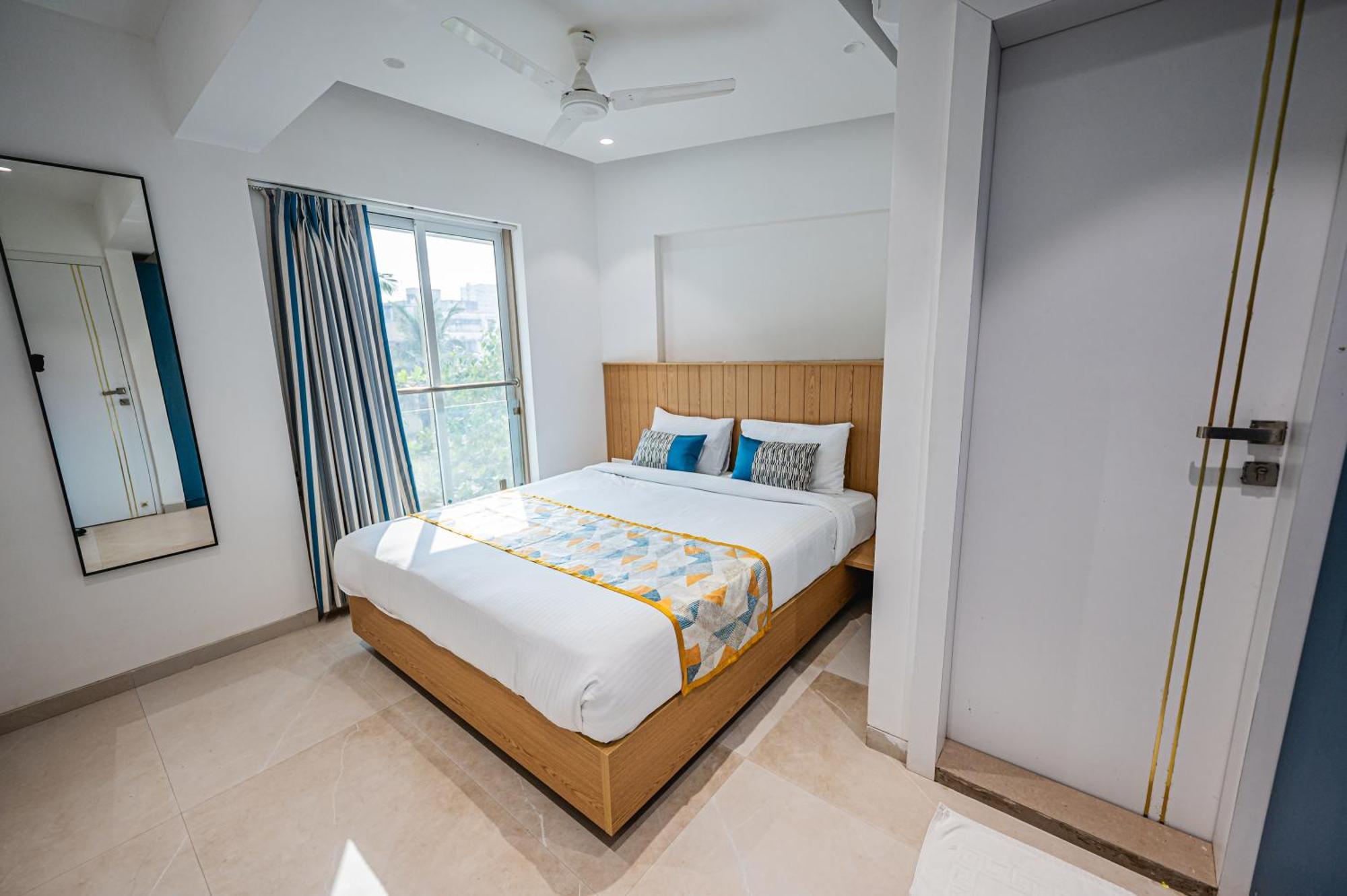 Indie Studios, Chembur 3* Mumbai