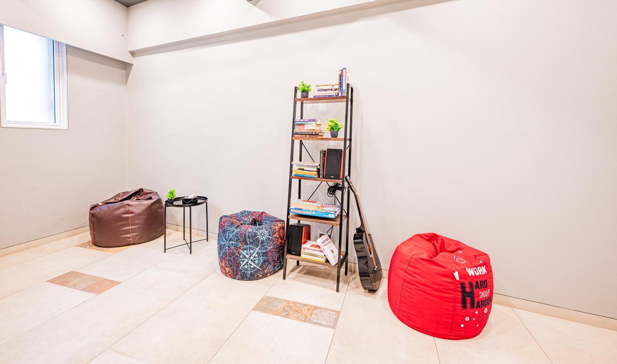 Indie Studios, Chembur Hotel 3*
