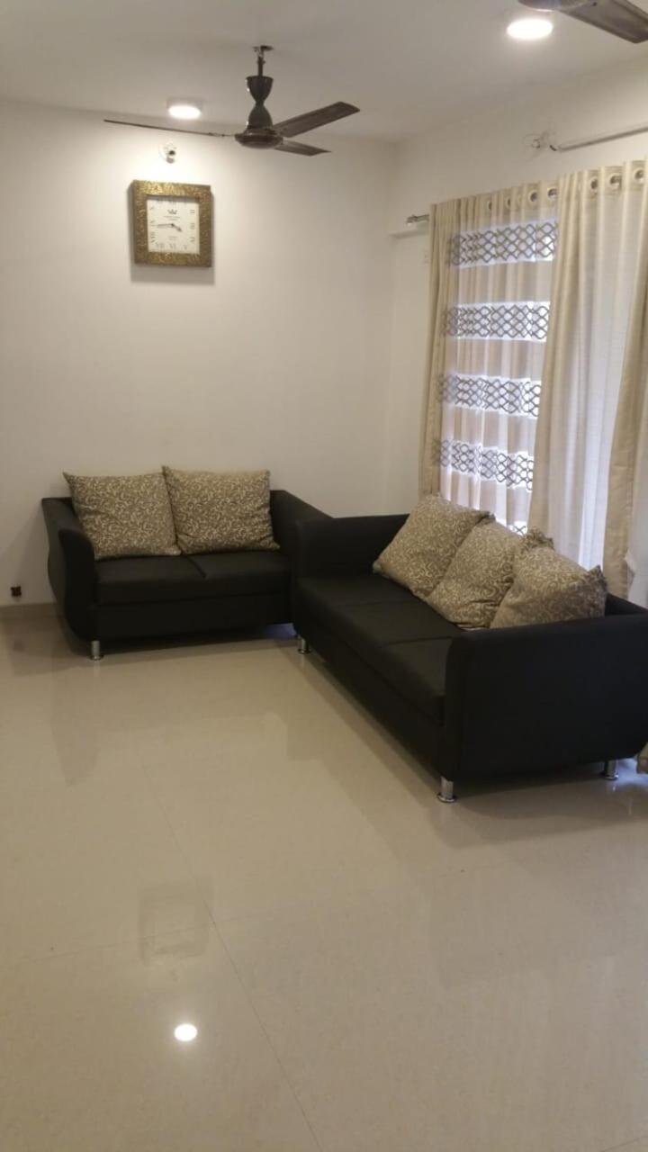 Spacious In Andheri Apartment Mumbai