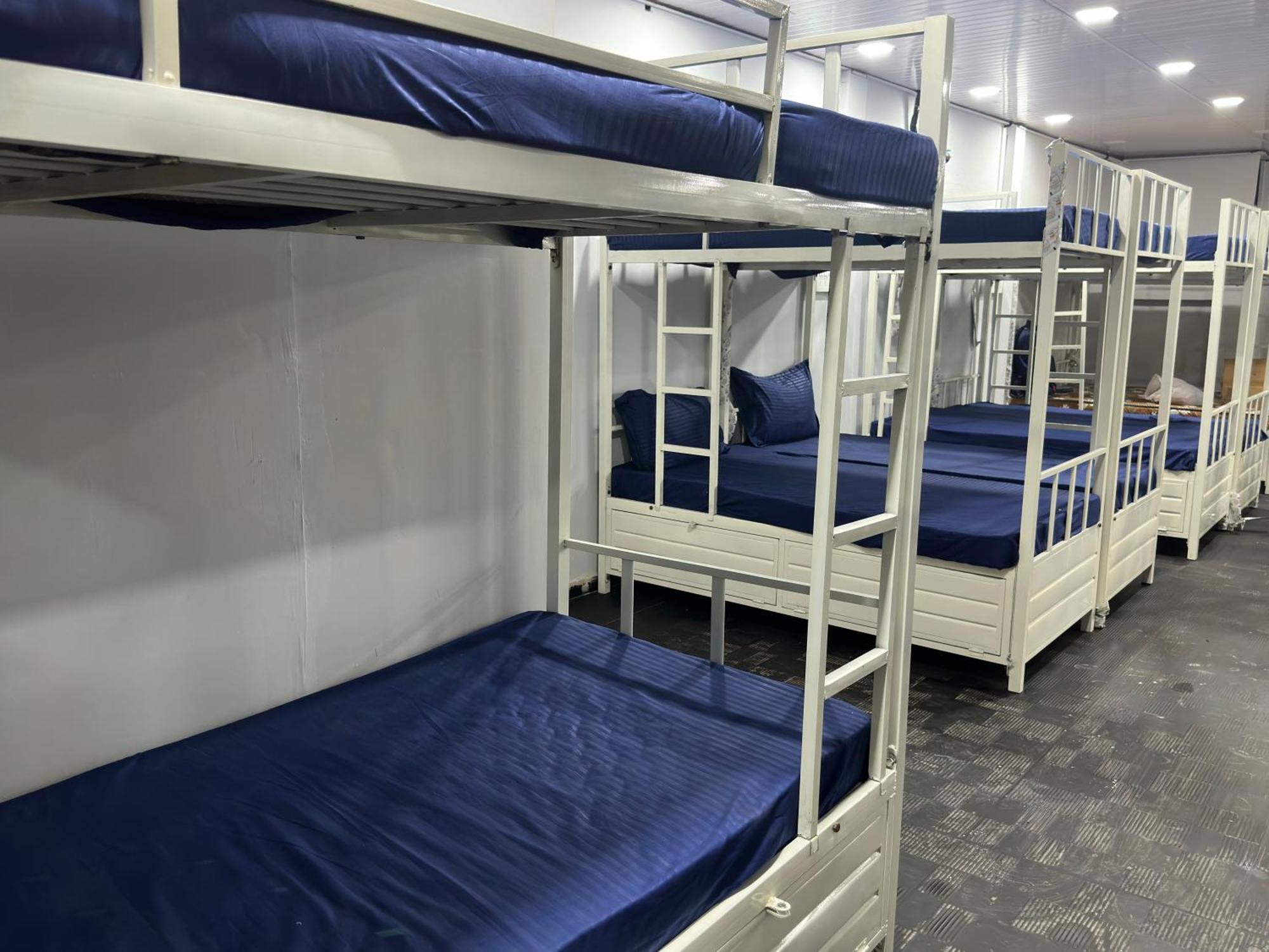 Zest 1054-andheri West Hostel