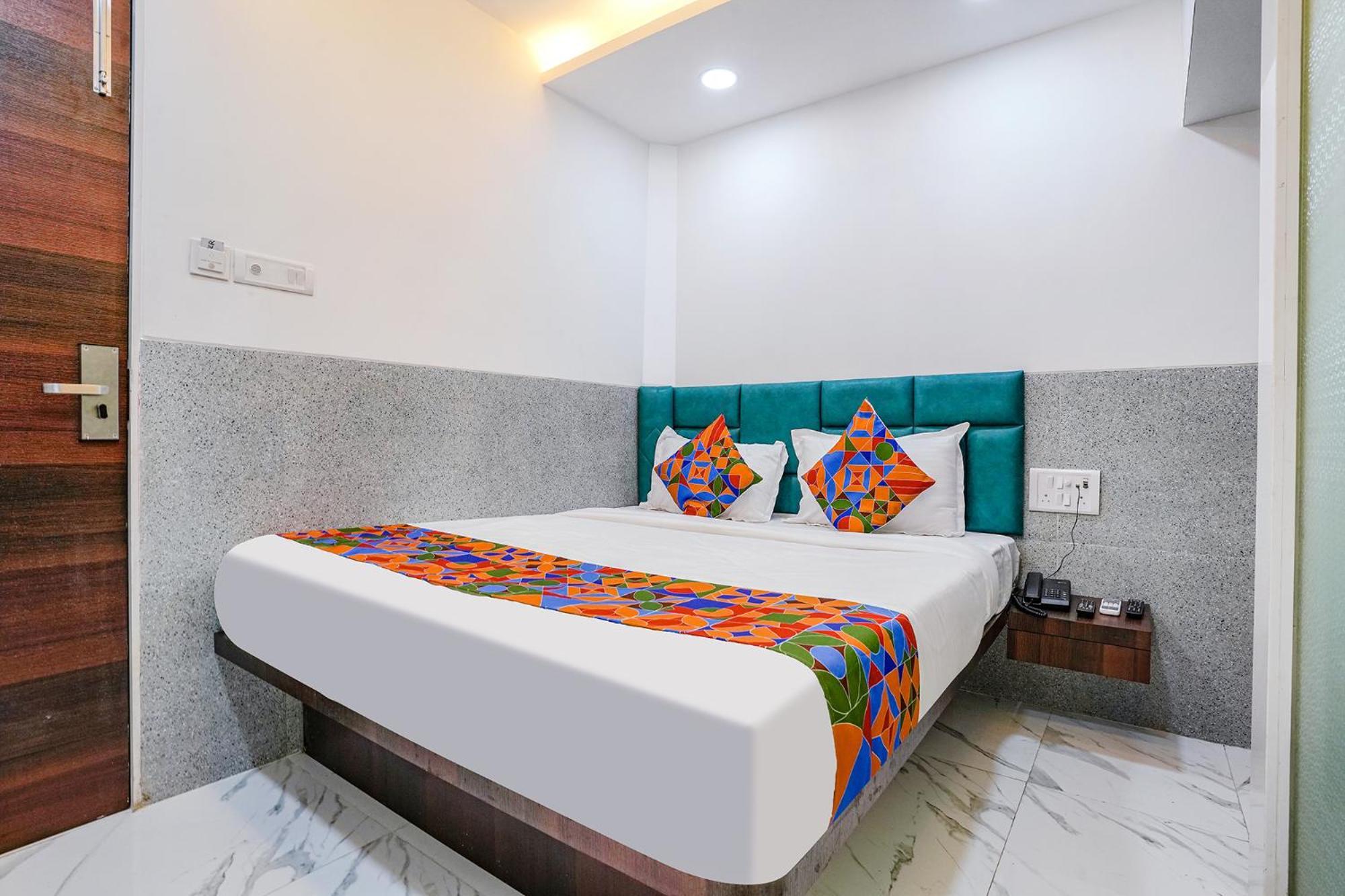 Hotel Fabexpress Ashoka - Nr International Airport 3*