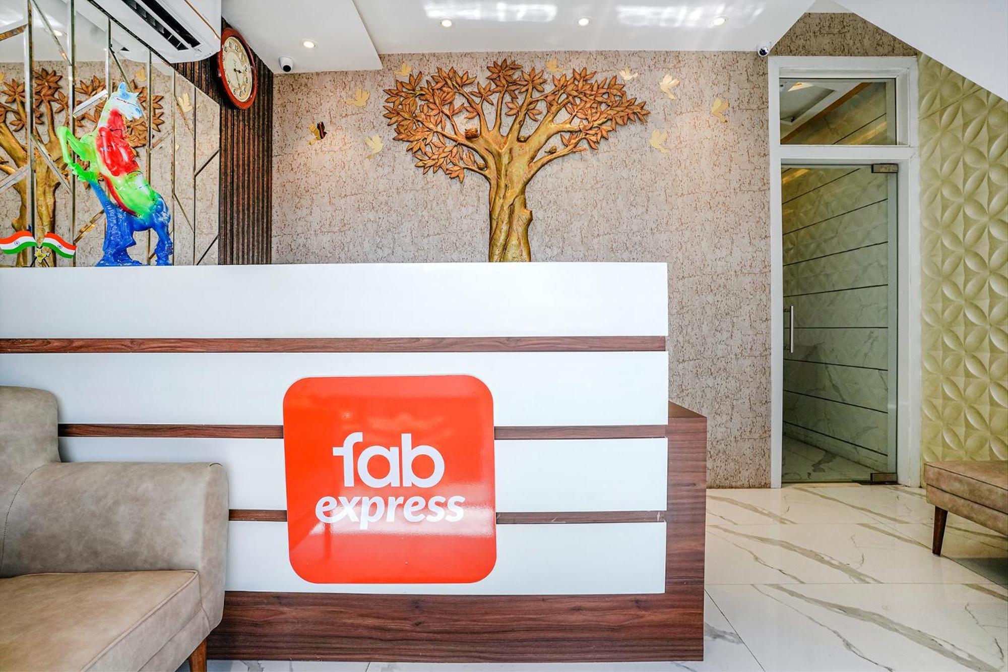 Fabexpress Ashoka - Nr International Airport Hotel