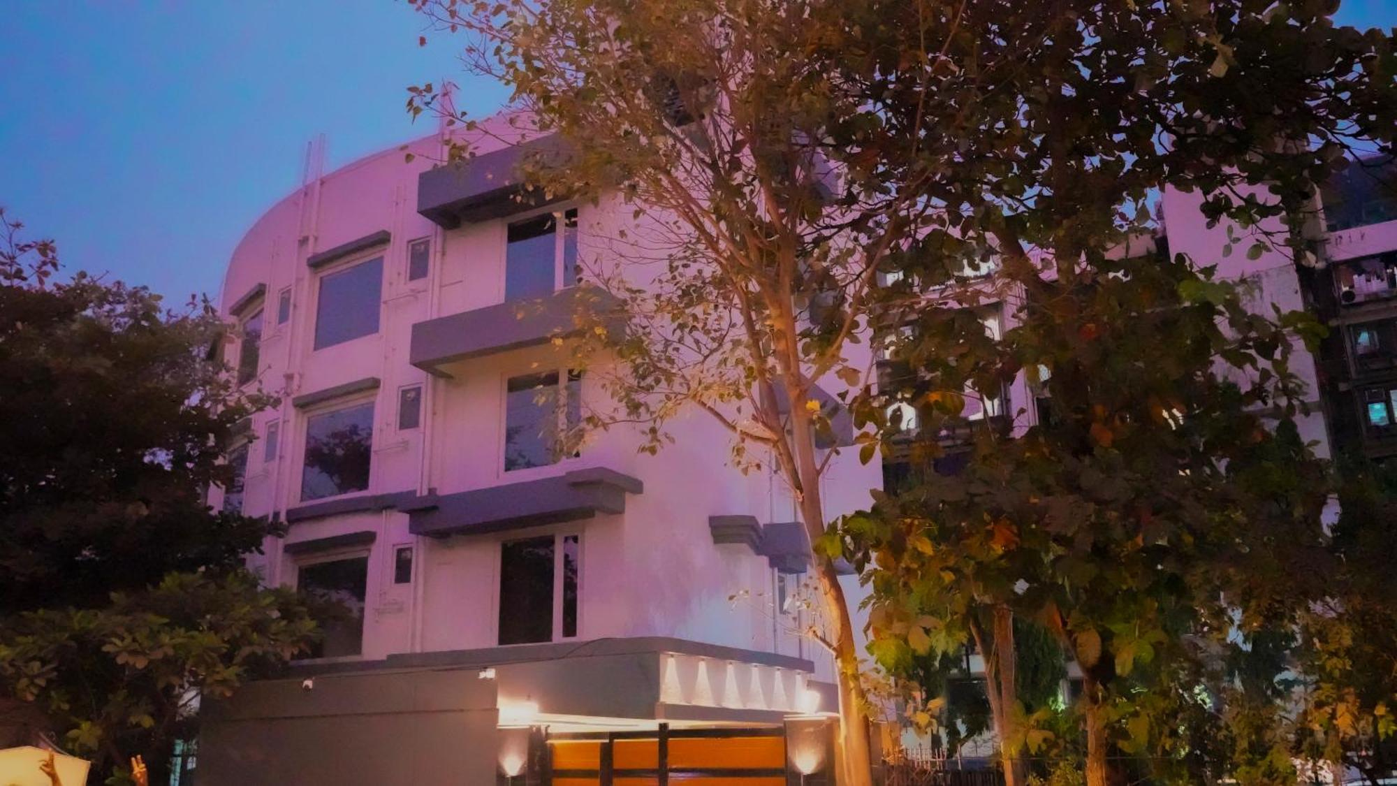 Hotel Hsquare Andheri West 3*