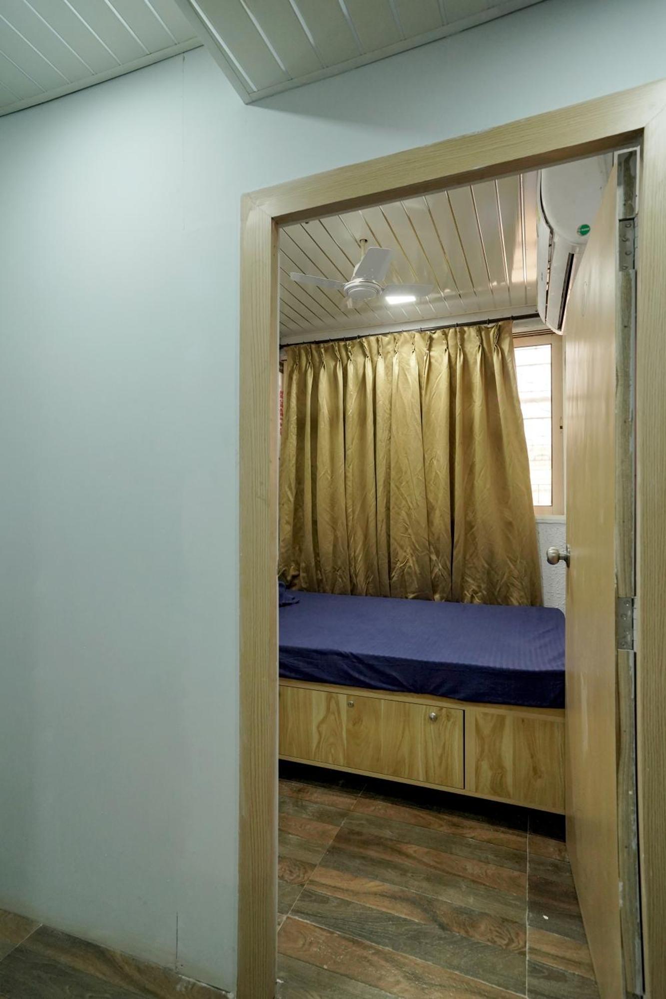 Hostel Zest 1054-andheri West
