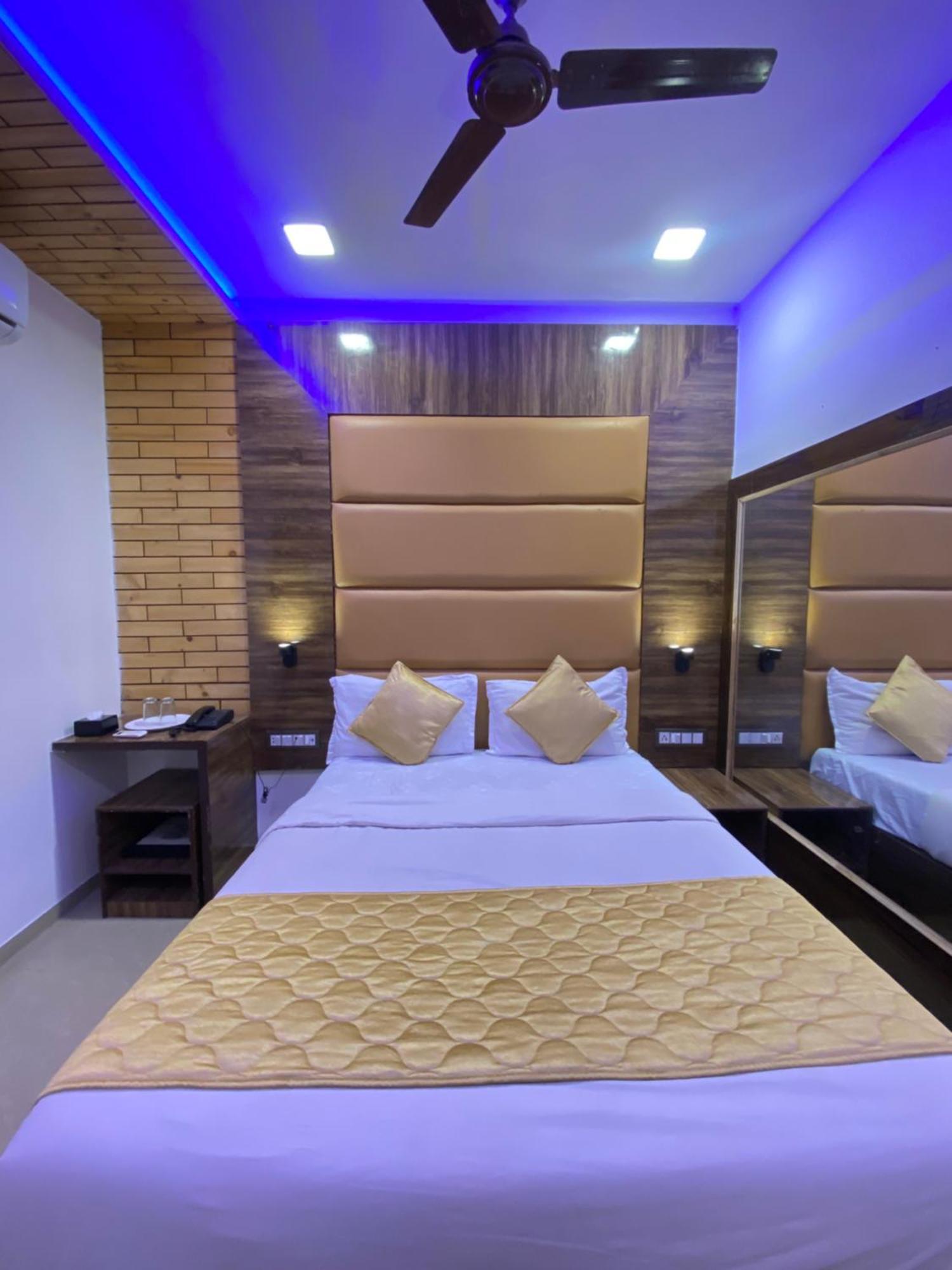 Blue Wellington - Near Airport 3* Mumbai
