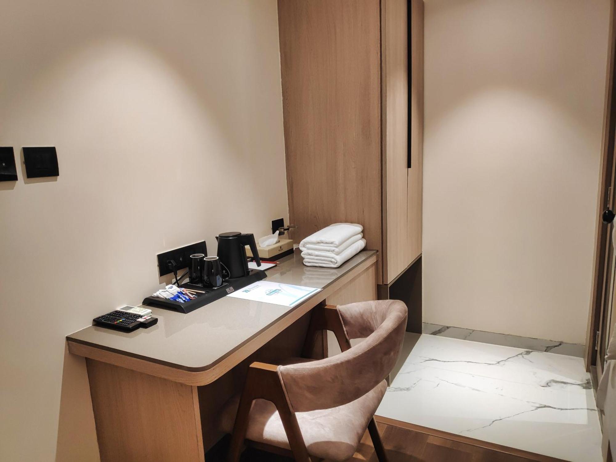 Maxxvalue Midc - Andheri Hotel Mumbai