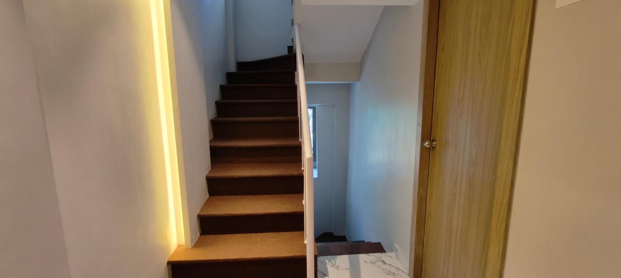 Grand Dyad - Near Kokilaben Hospital Andheri West Hotel Mumbai