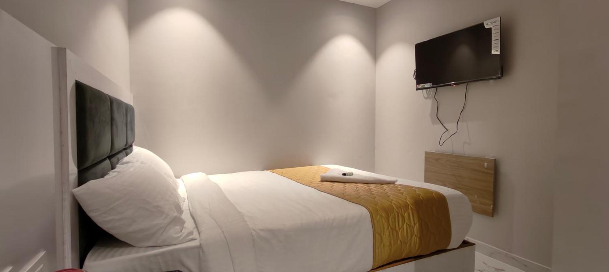 Grand Dyad - Near Kokilaben Hospital Andheri West Hotel 3*