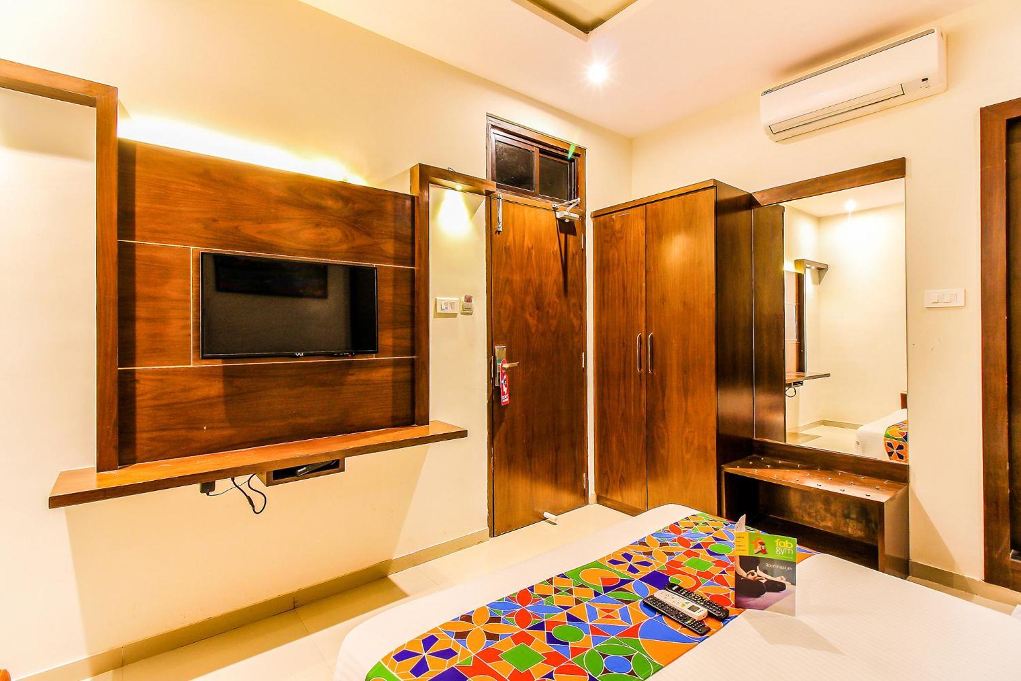 Fabhotel Empire - Nr International Airport Hotel Mumbai