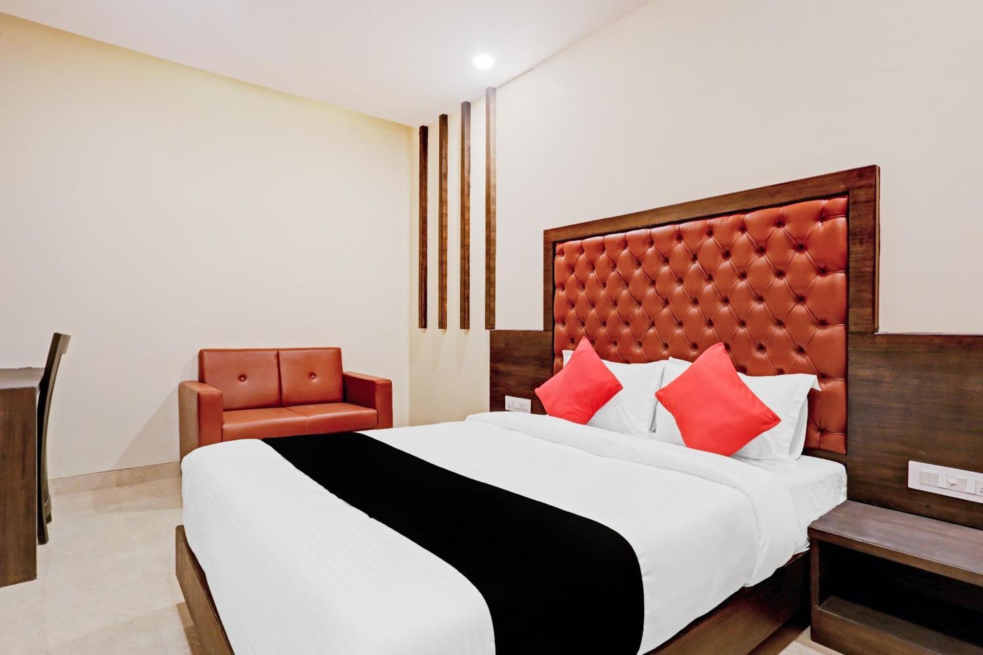 Capital O 80951 Vertigo Hotel