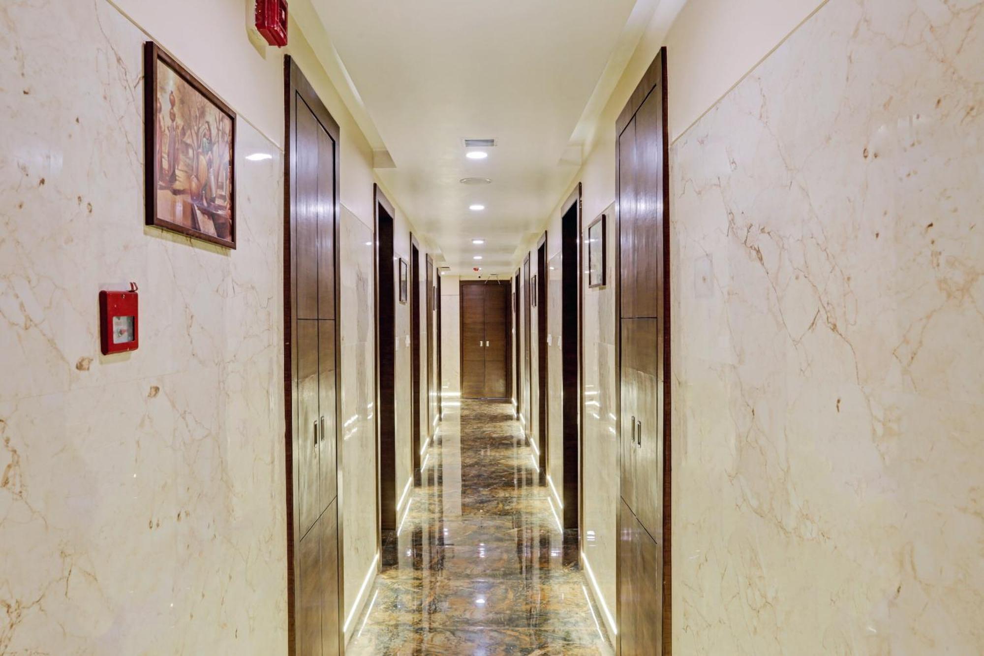 Hotel Capital O 80951 Vertigo Mumbai