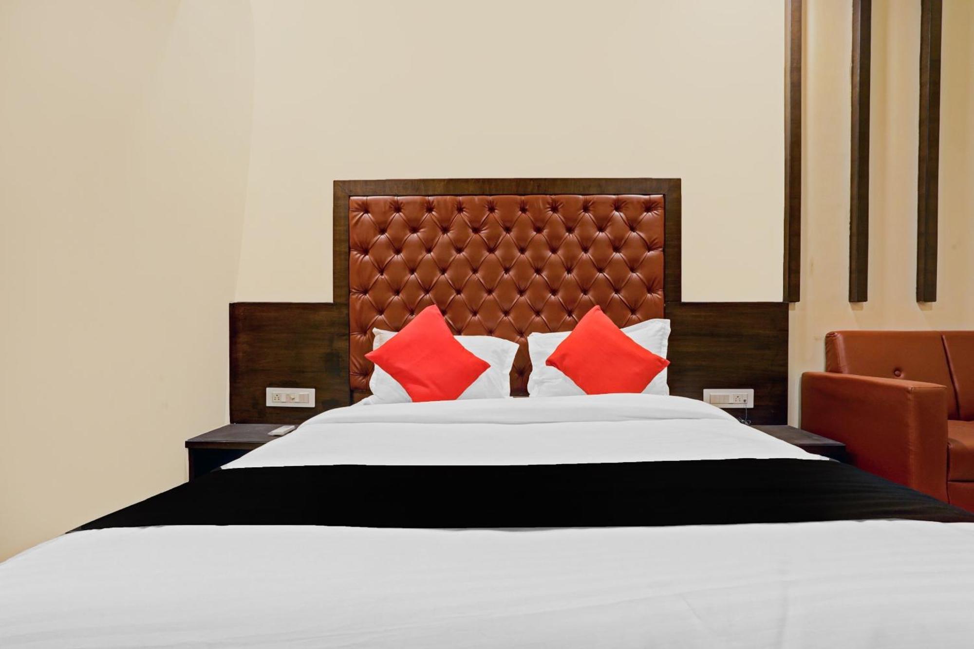 Capital O 80951 Vertigo Hotel Mumbai
