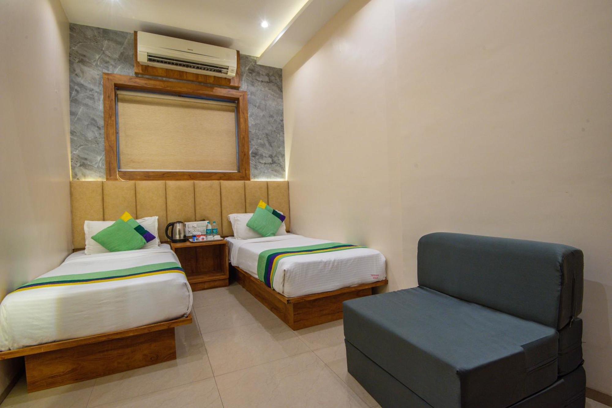 Hotel Treebo Amber Imperial 3*