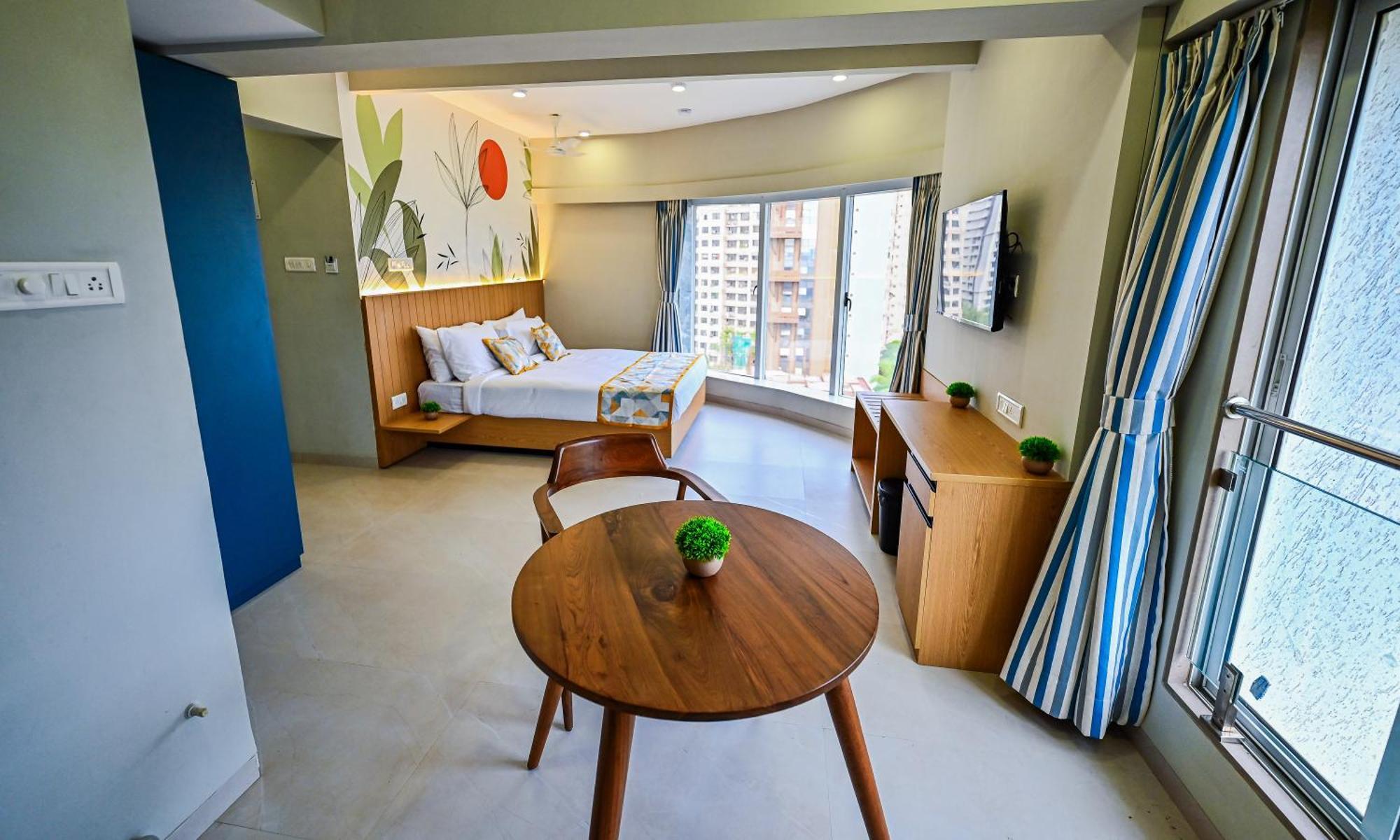 Indie Studios, Chembur 3*