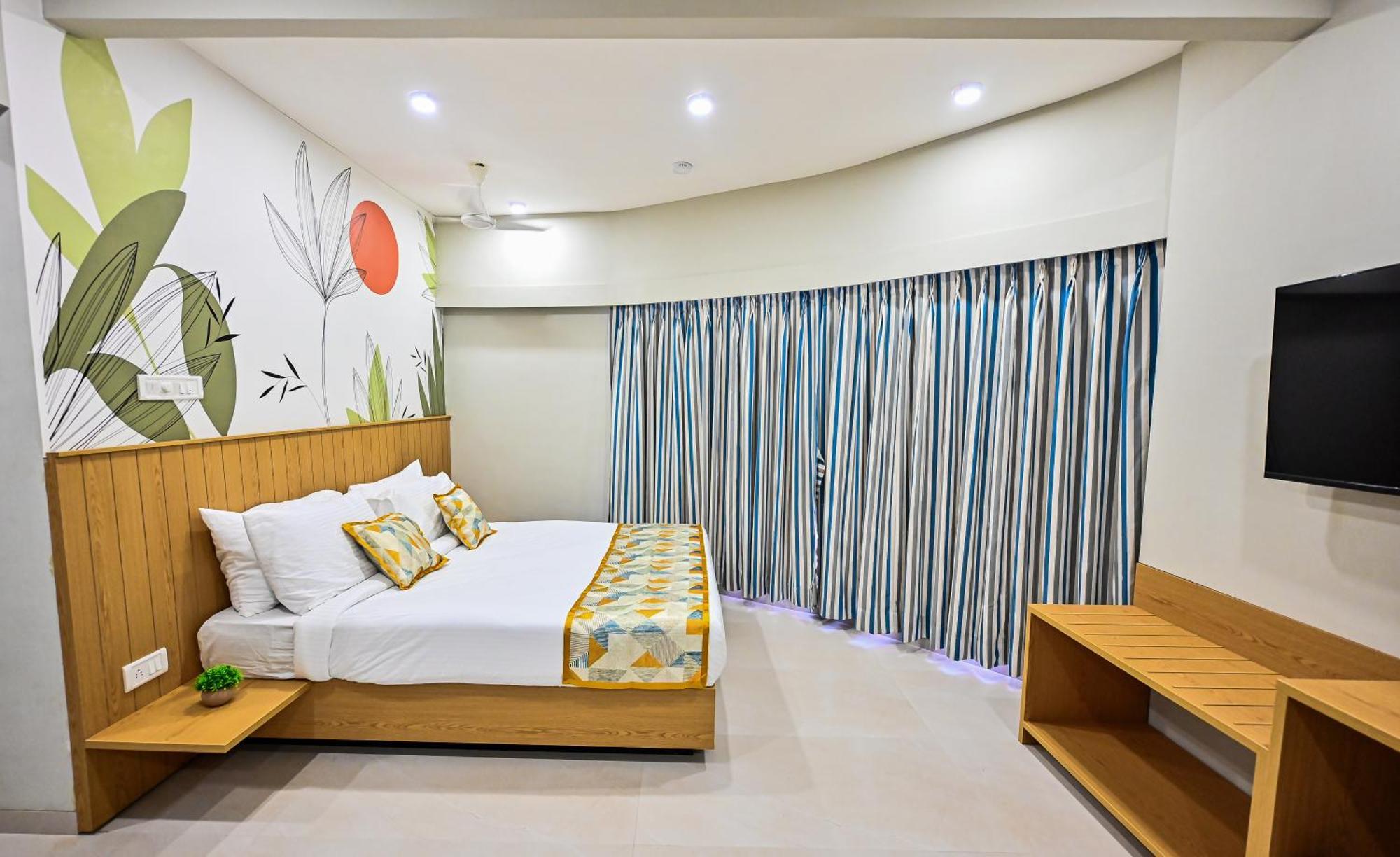 Indie Studios, Chembur Hotel 3*