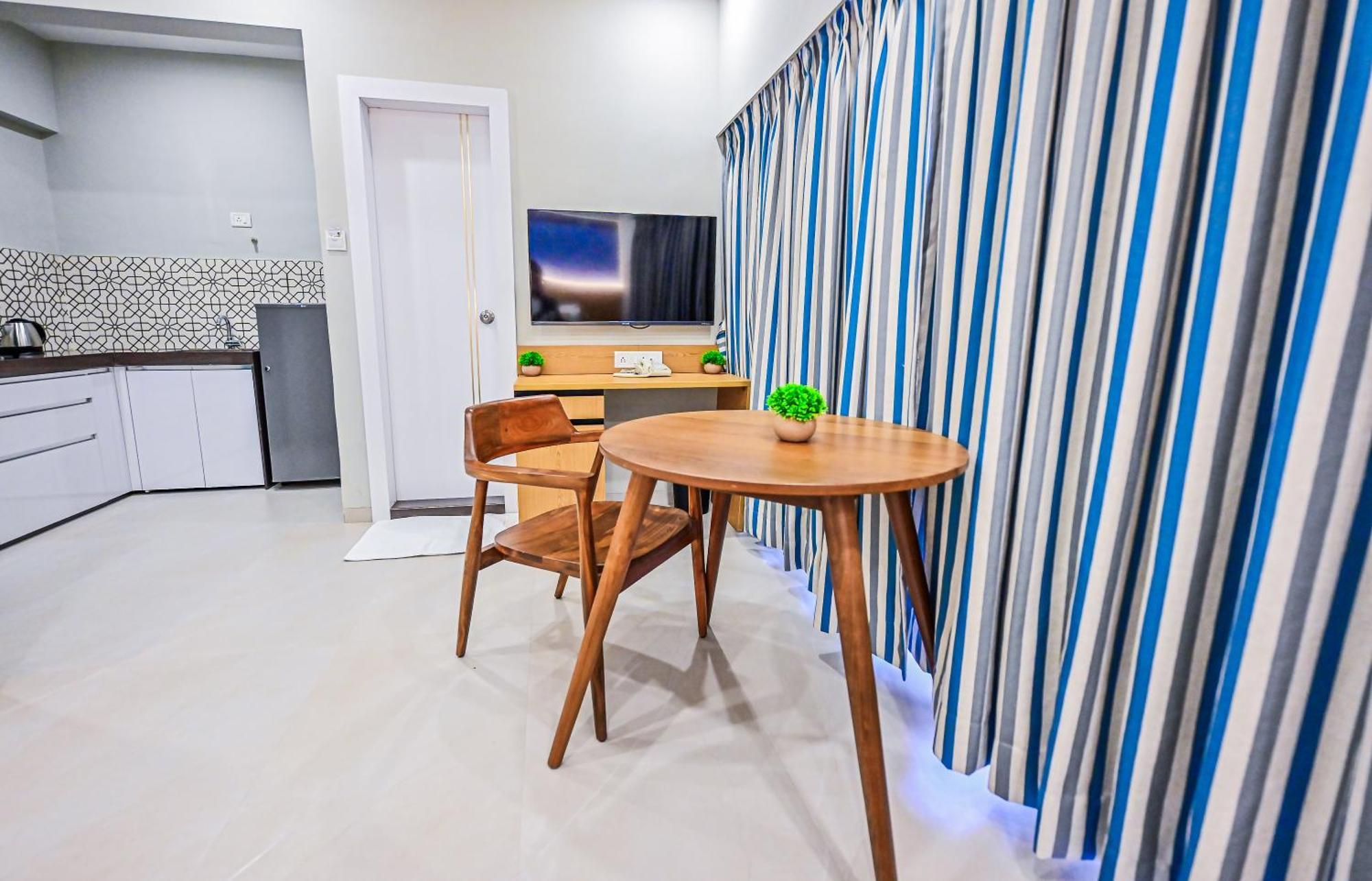 Hotel Indie Studios, Chembur Mumbai