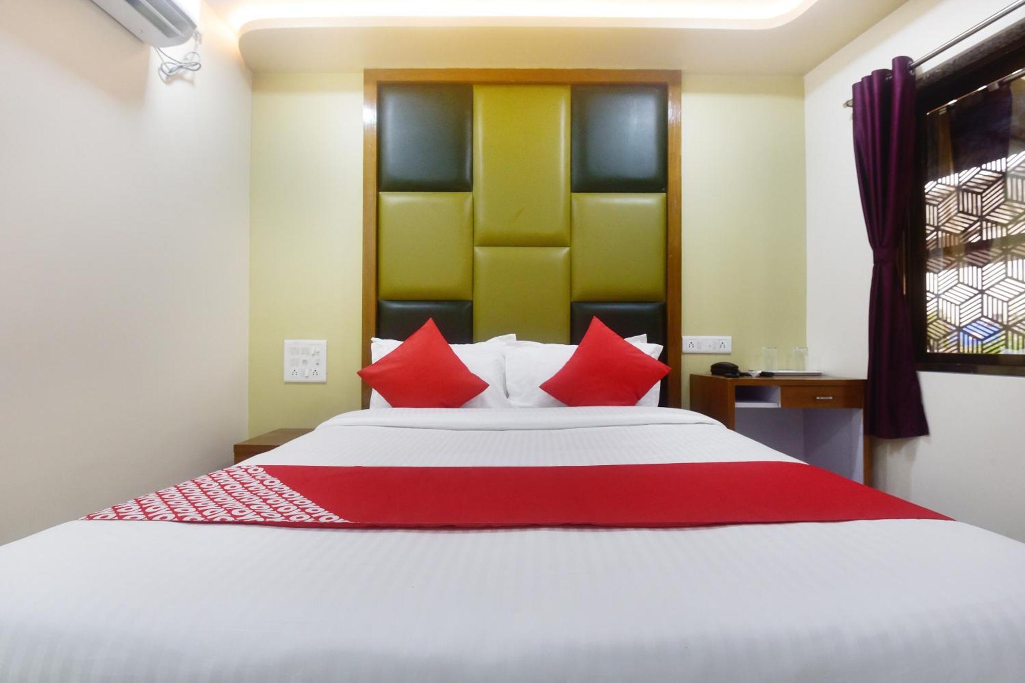 Hotel O Royal Aqua