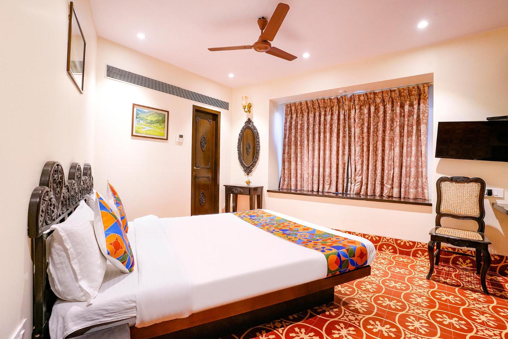 Fabhotel Corporate Jb Nagar Nr Airport *
