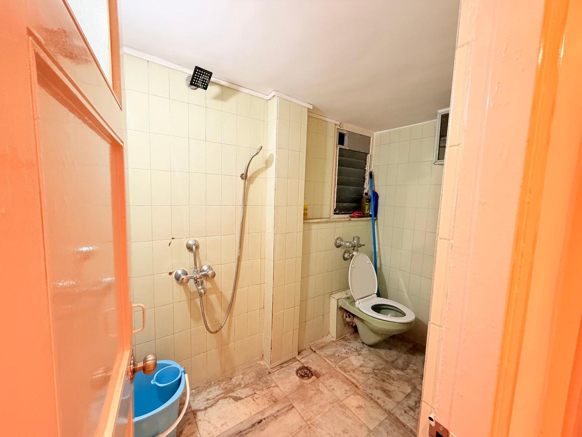 Elite 1 - 65'tv, Netflix&chill, Luxury 2bhk Apartment