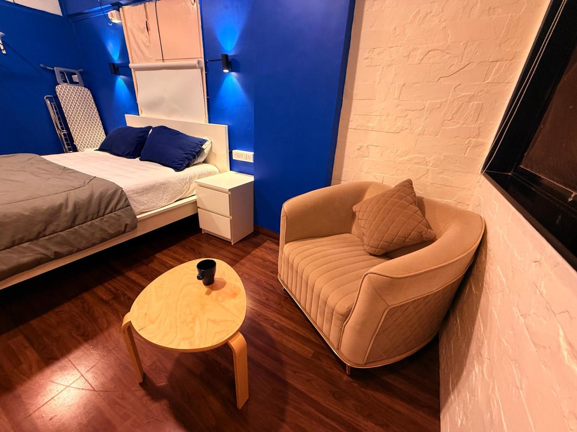 Elite 1 - 65'tv, Netflix&chill, Luxury 2bhk Apartment Mumbai