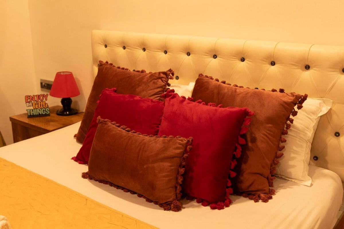 Cozy, Upscale 1 Bhk Near Bkc * Mumbai