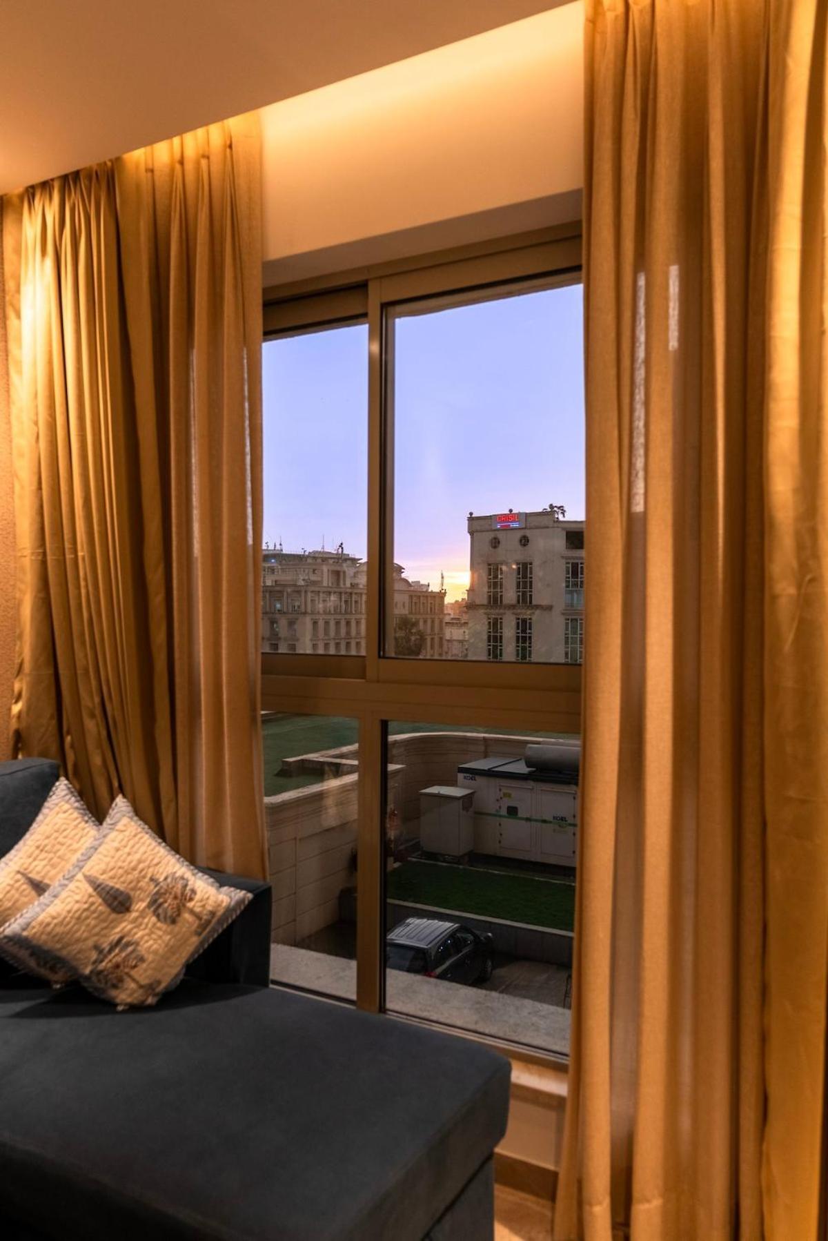 Apartment Graceful, Vivid 1bhk In Hiranandani Powai