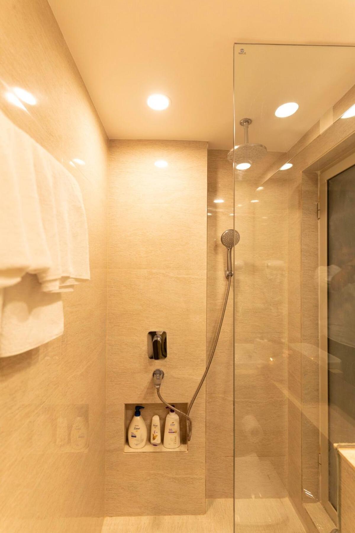 Graceful, Vivid 1bhk In Hiranandani Powai Apartment Mumbai