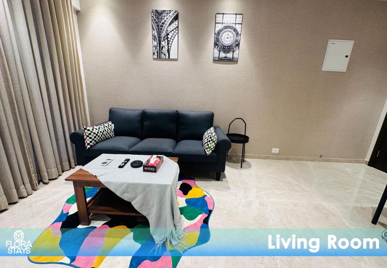 Apartment 1br Theme In Powai By Florastays Mumbai