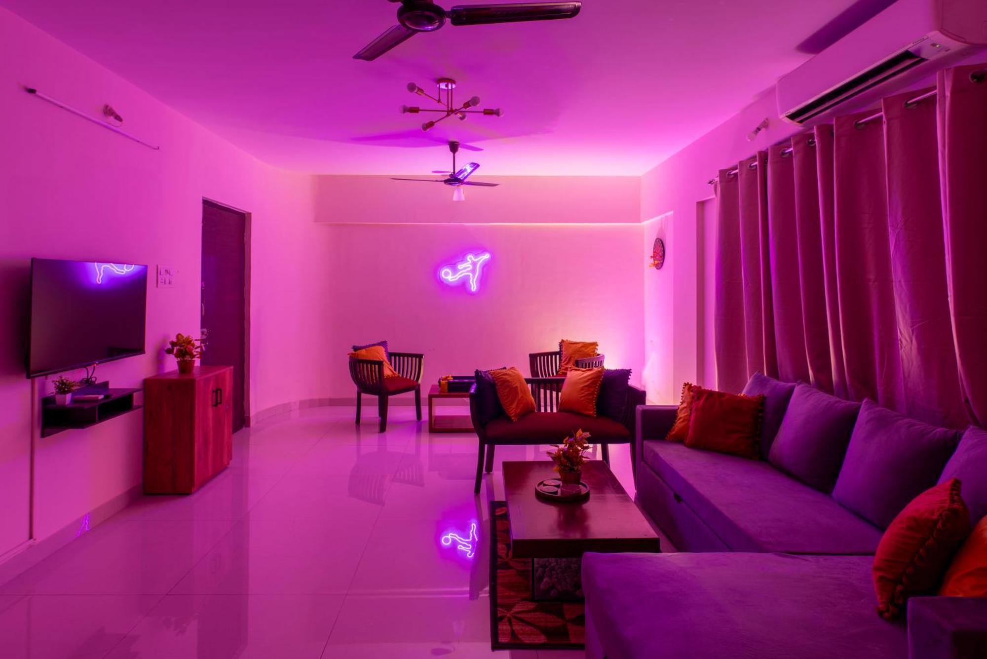 Apartment Spacious, Stylish, Upper Floor 3bhk Near Bkc