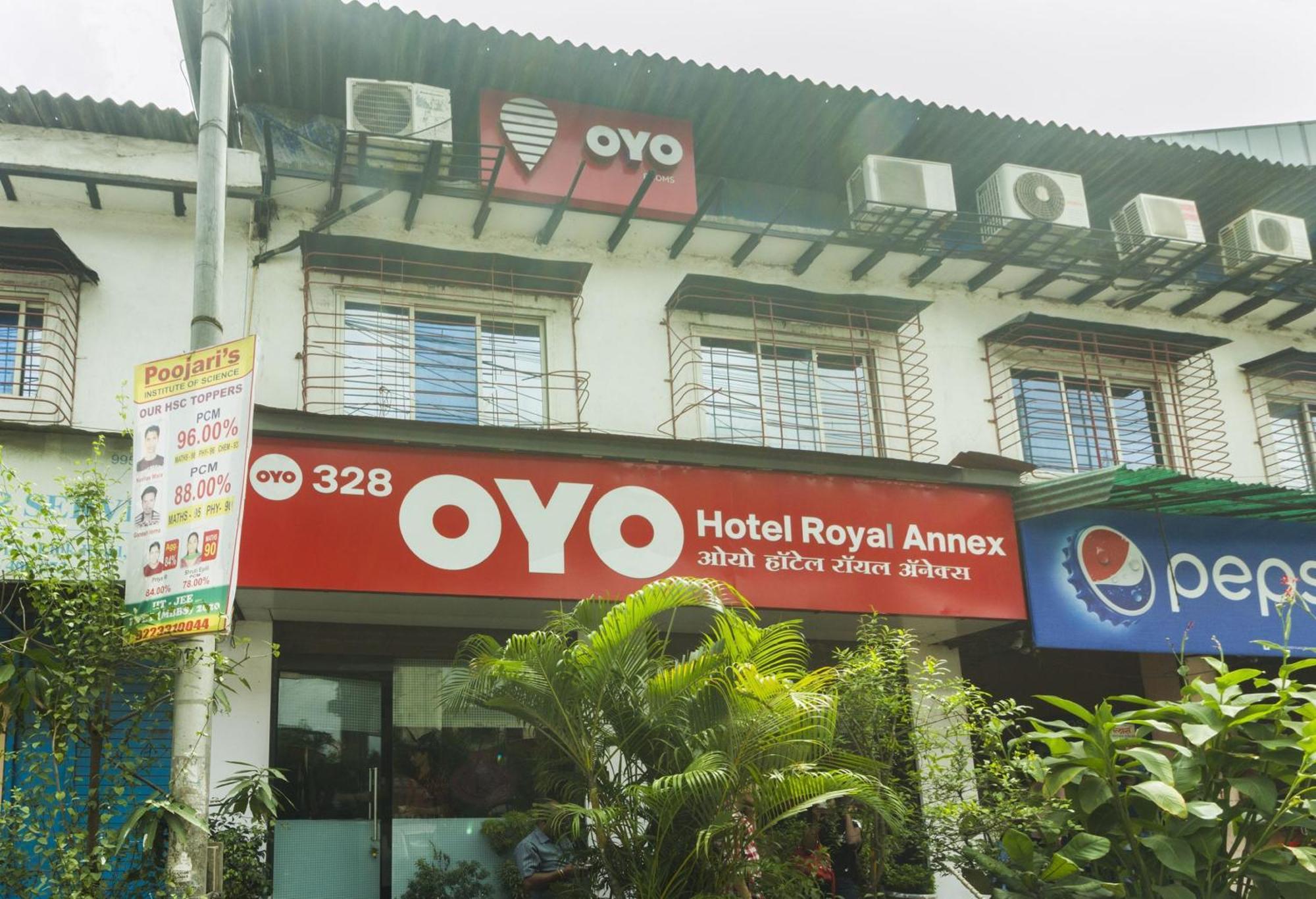O Royal Grand Near Chhatrapati Shivaji International Airport 3*