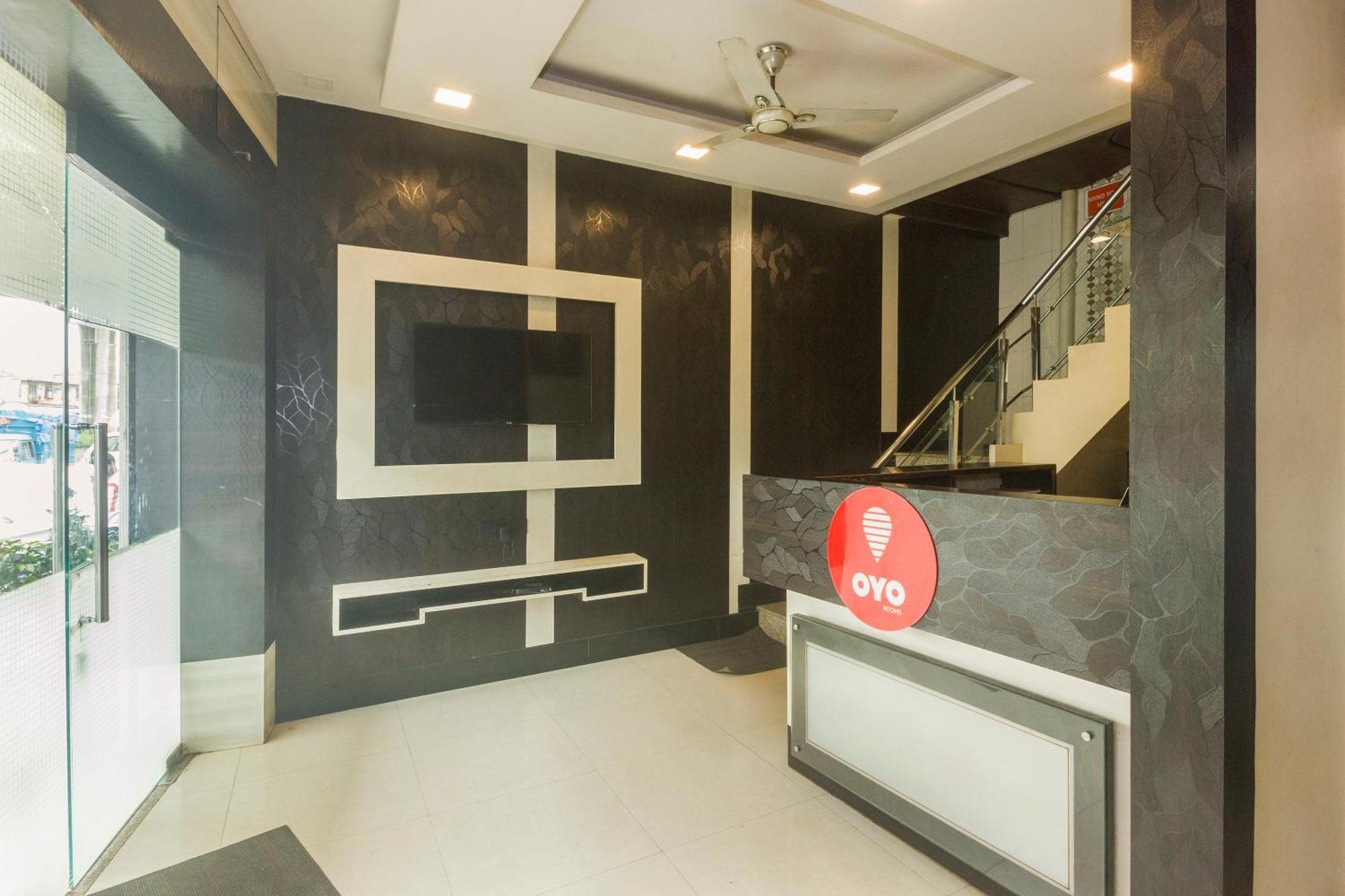 Hotel O Royal Grand Near Chhatrapati Shivaji International Airport