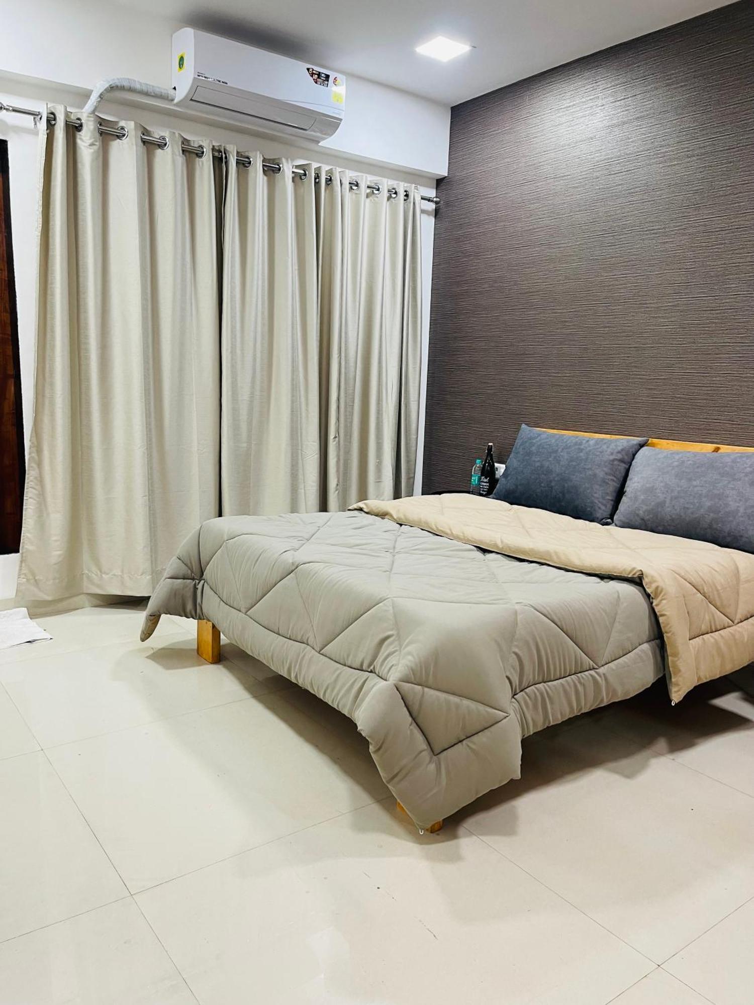 Homestay Luxe-bnb Near Airport
