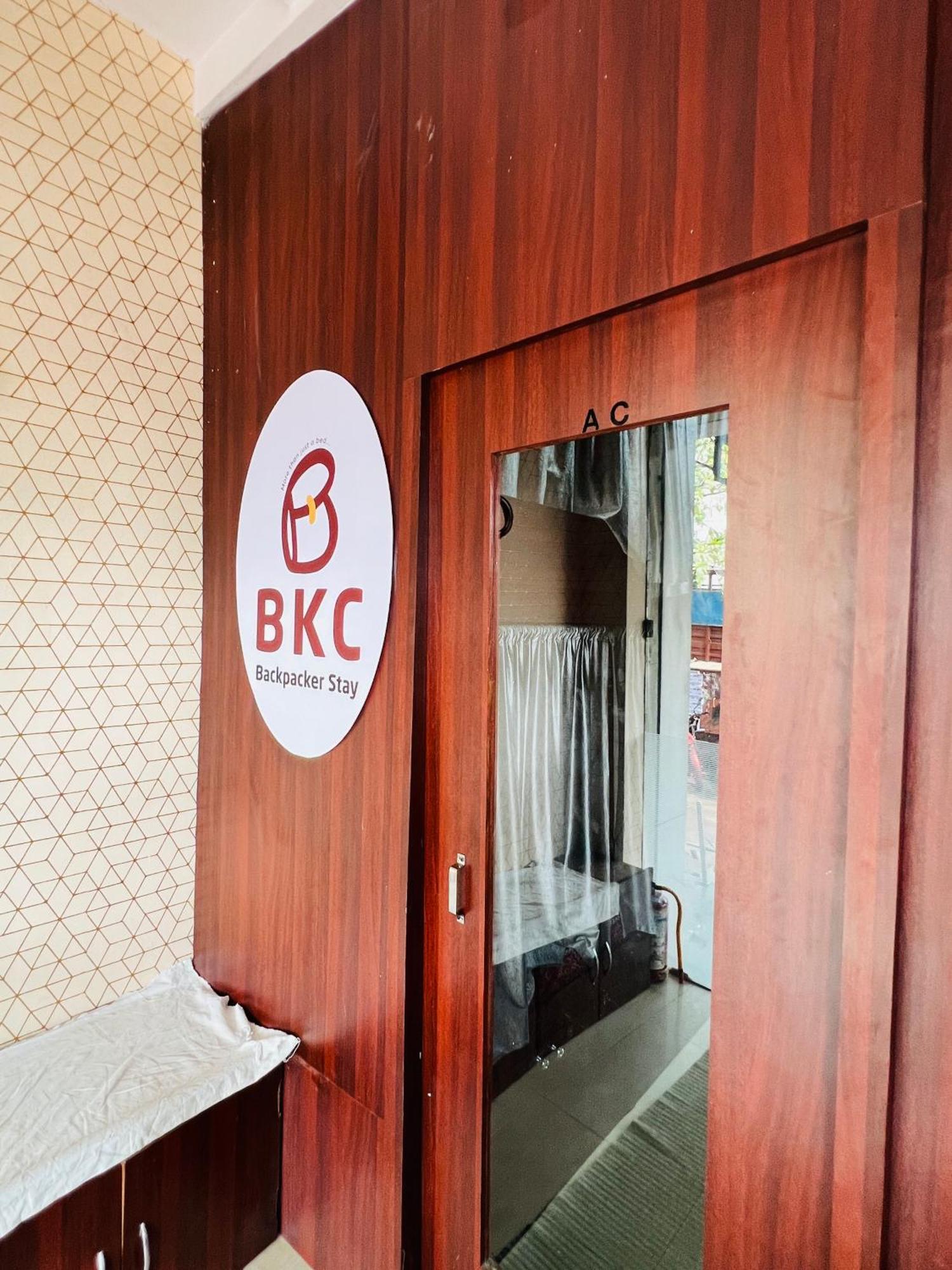 Hostel Bkc Backpacker Mumbai