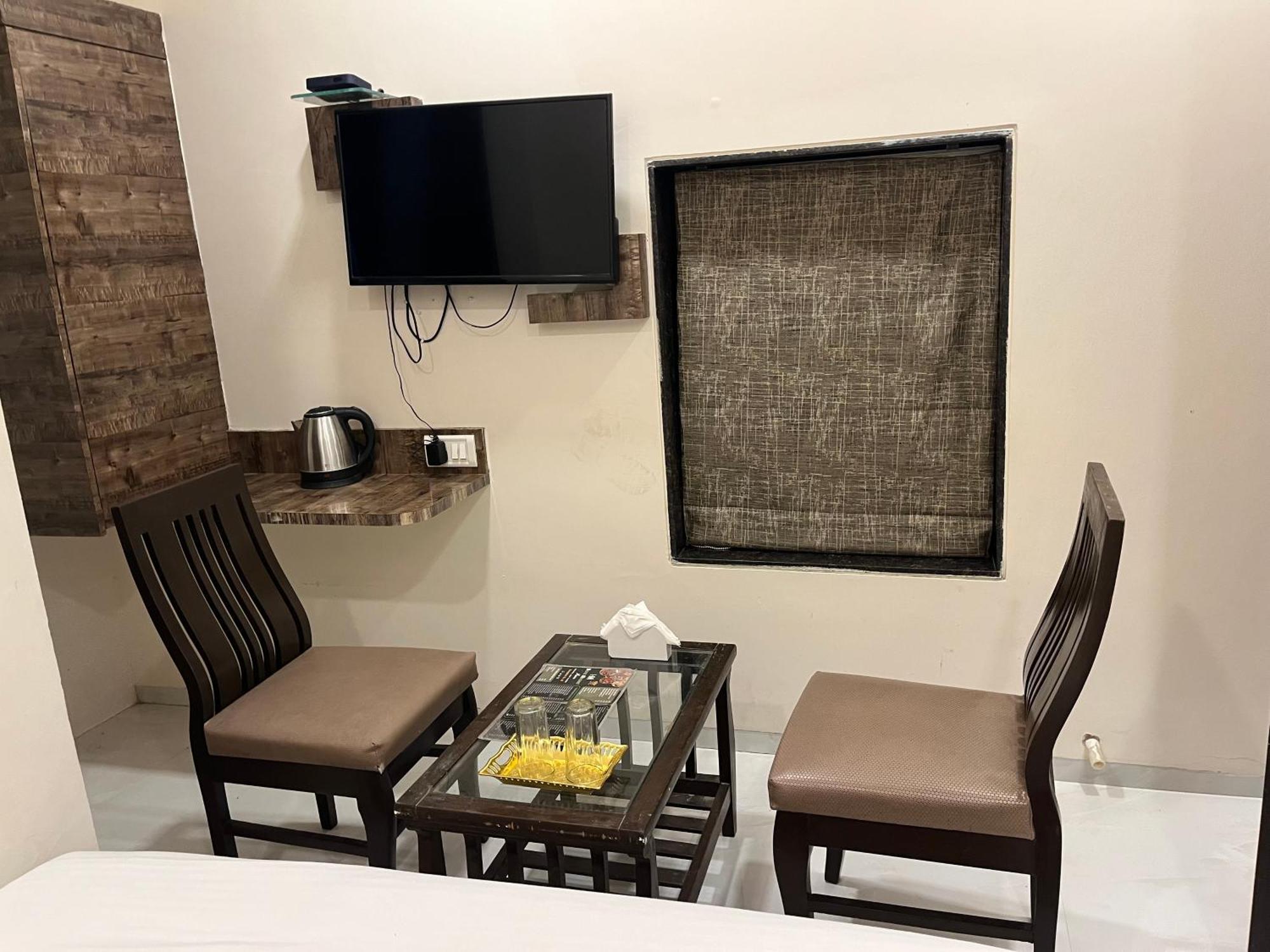 Magnet T-2 Hotel 3*