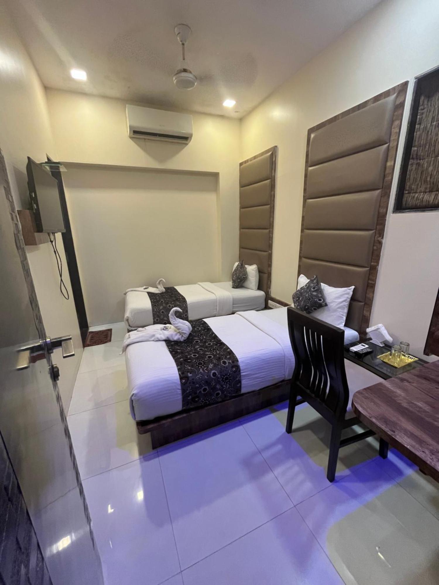 Magnet T-2 Hotel Mumbai
