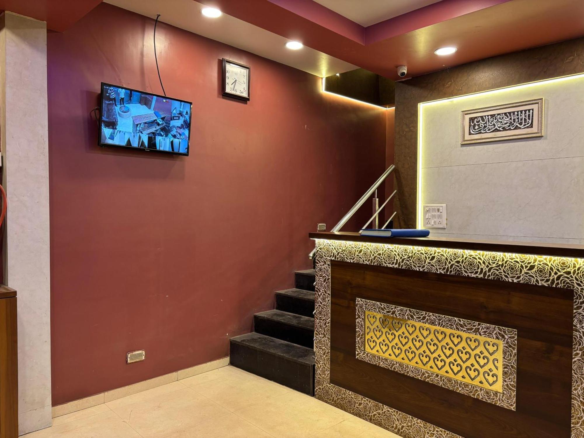 Hotel Fabhotel Tawakkal