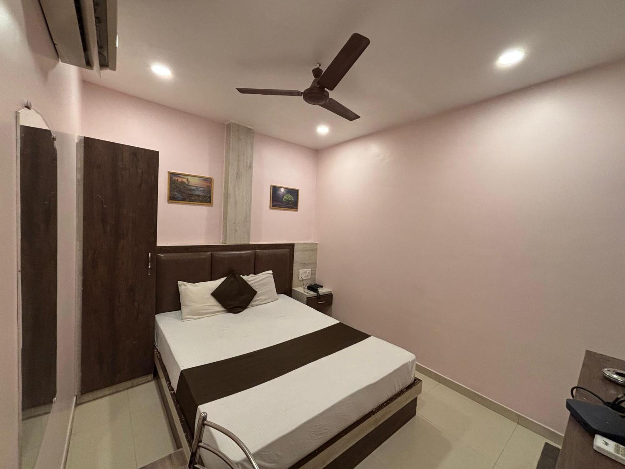 Hotel Fabhotel Tawakkal