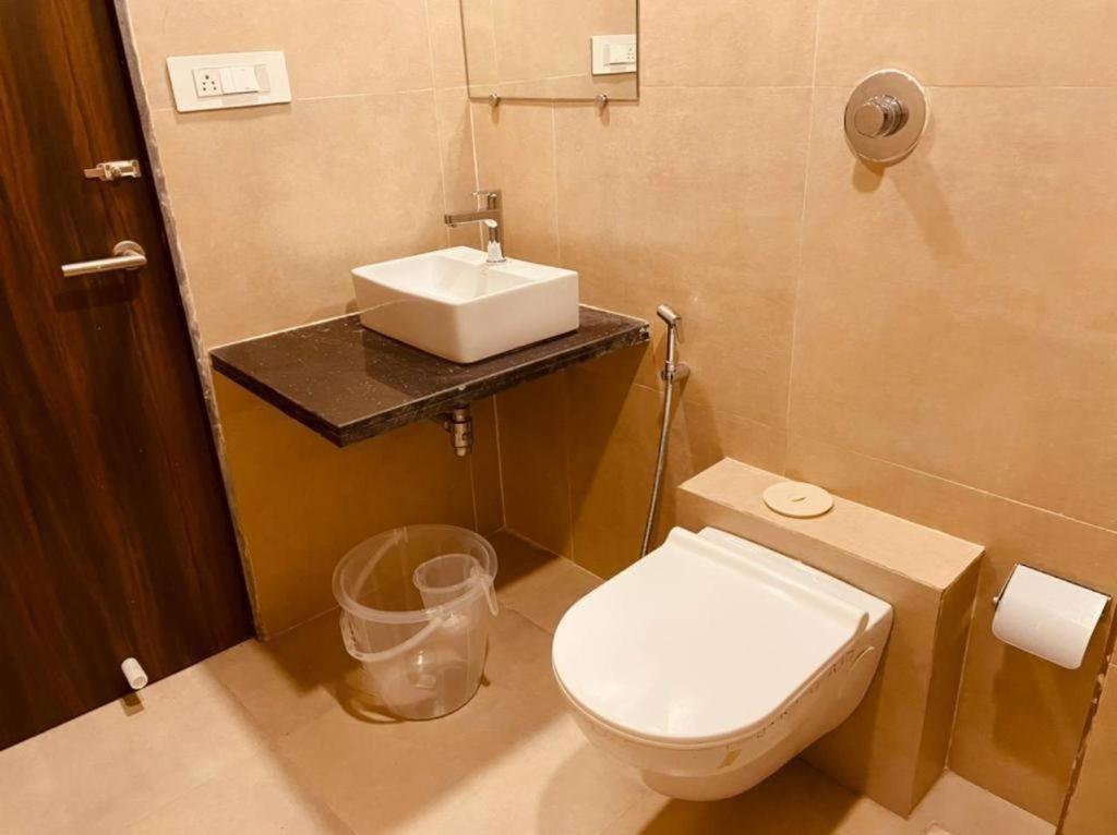 Hotel Vertigo Near Bkc