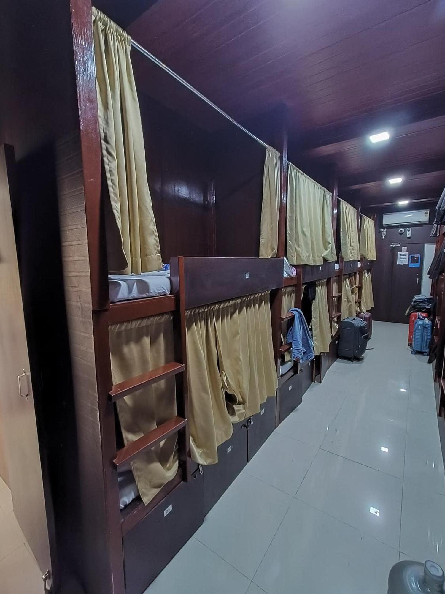 Asra For Male And Female Hotel *