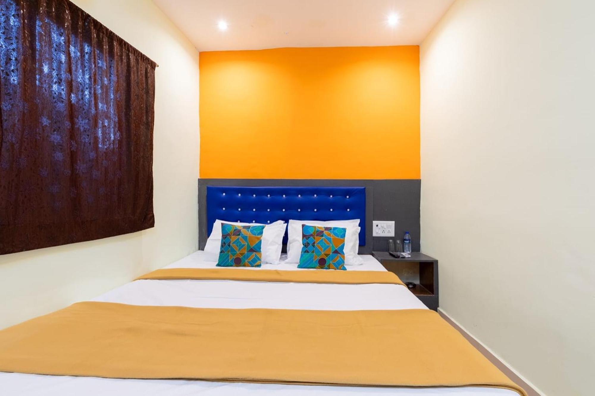 Shera Residency 2*