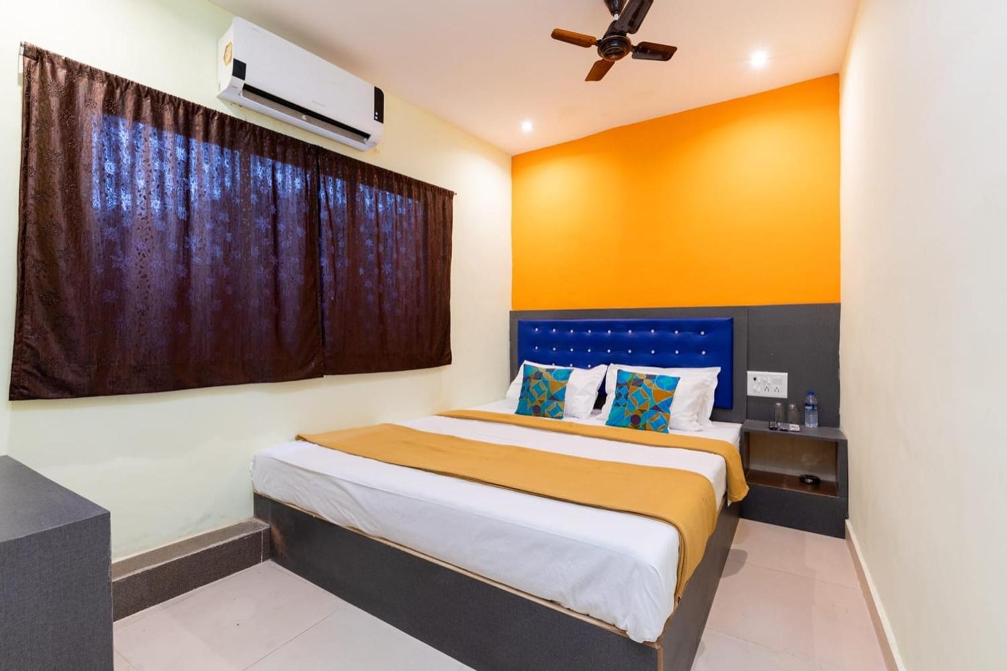 Shera Residency Hotel 2*