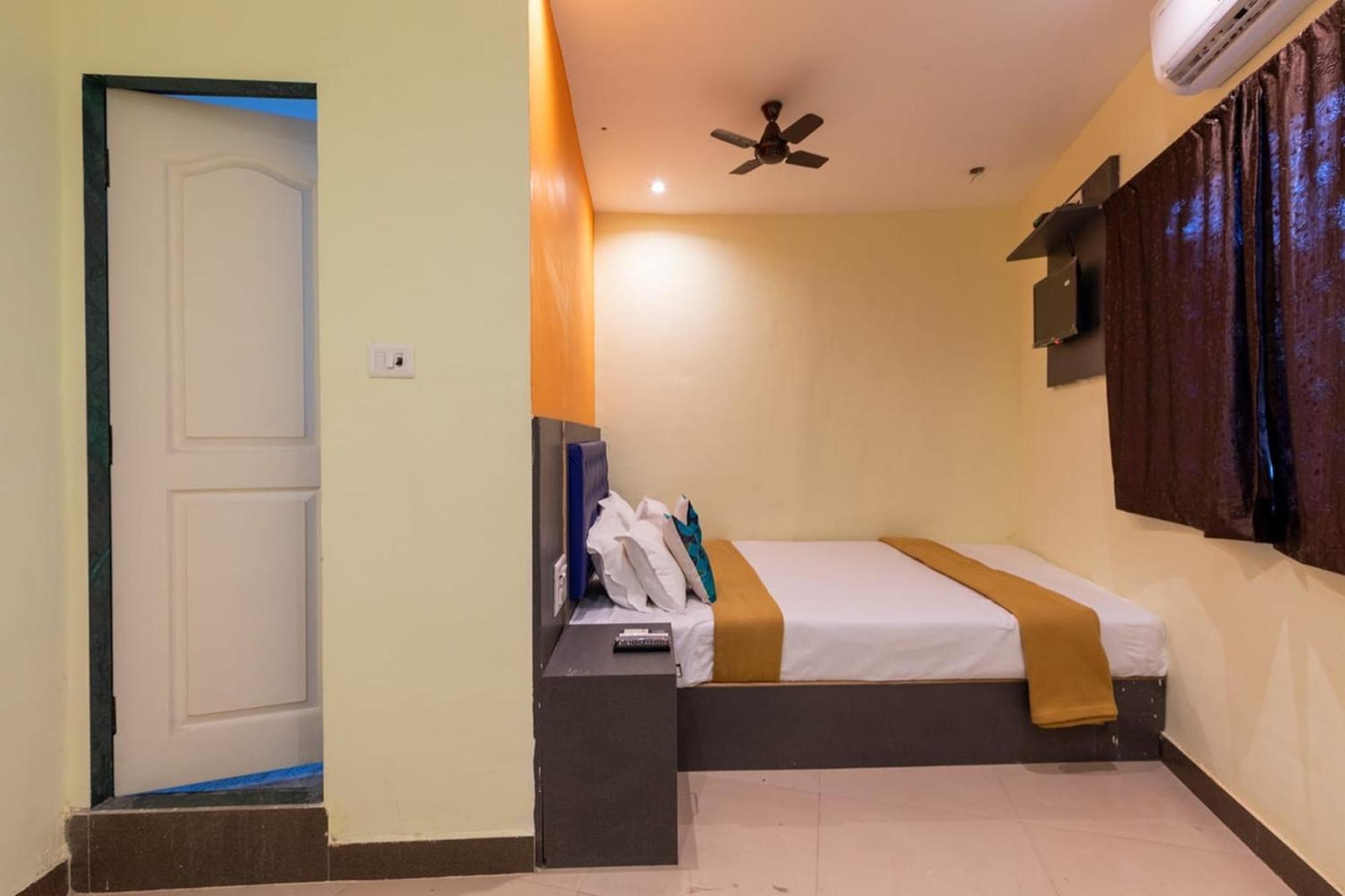 Shera Residency 2*