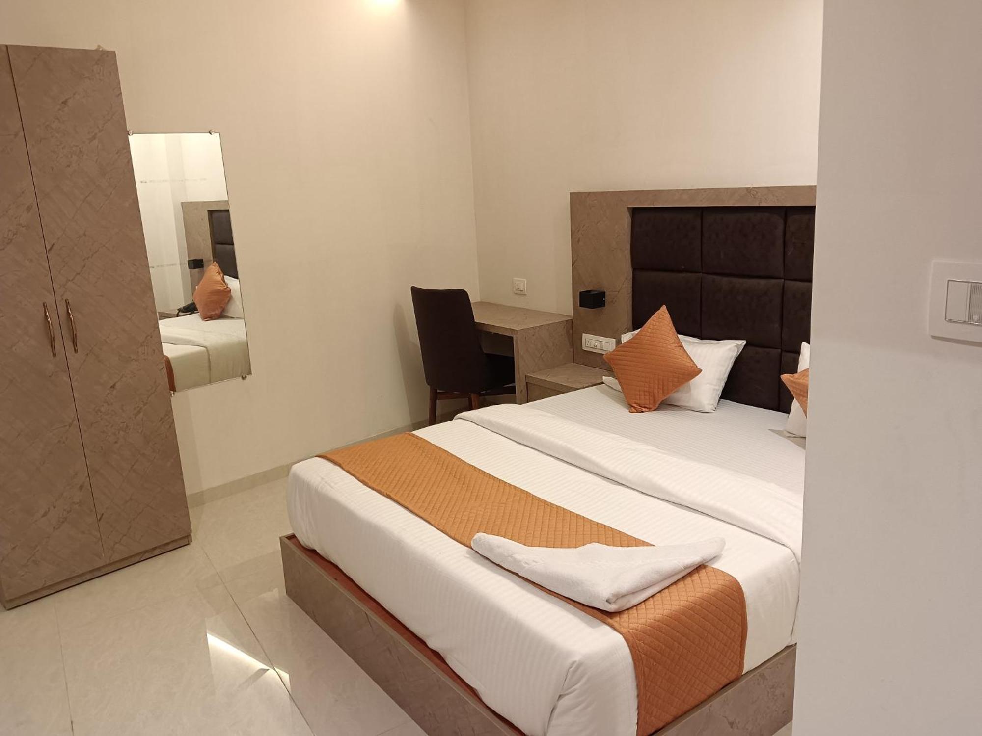 Metro Hotel 3*