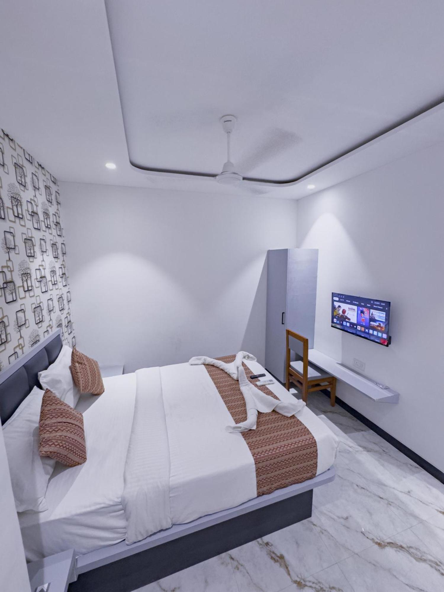 Flora Bed & Breakfast Mumbai