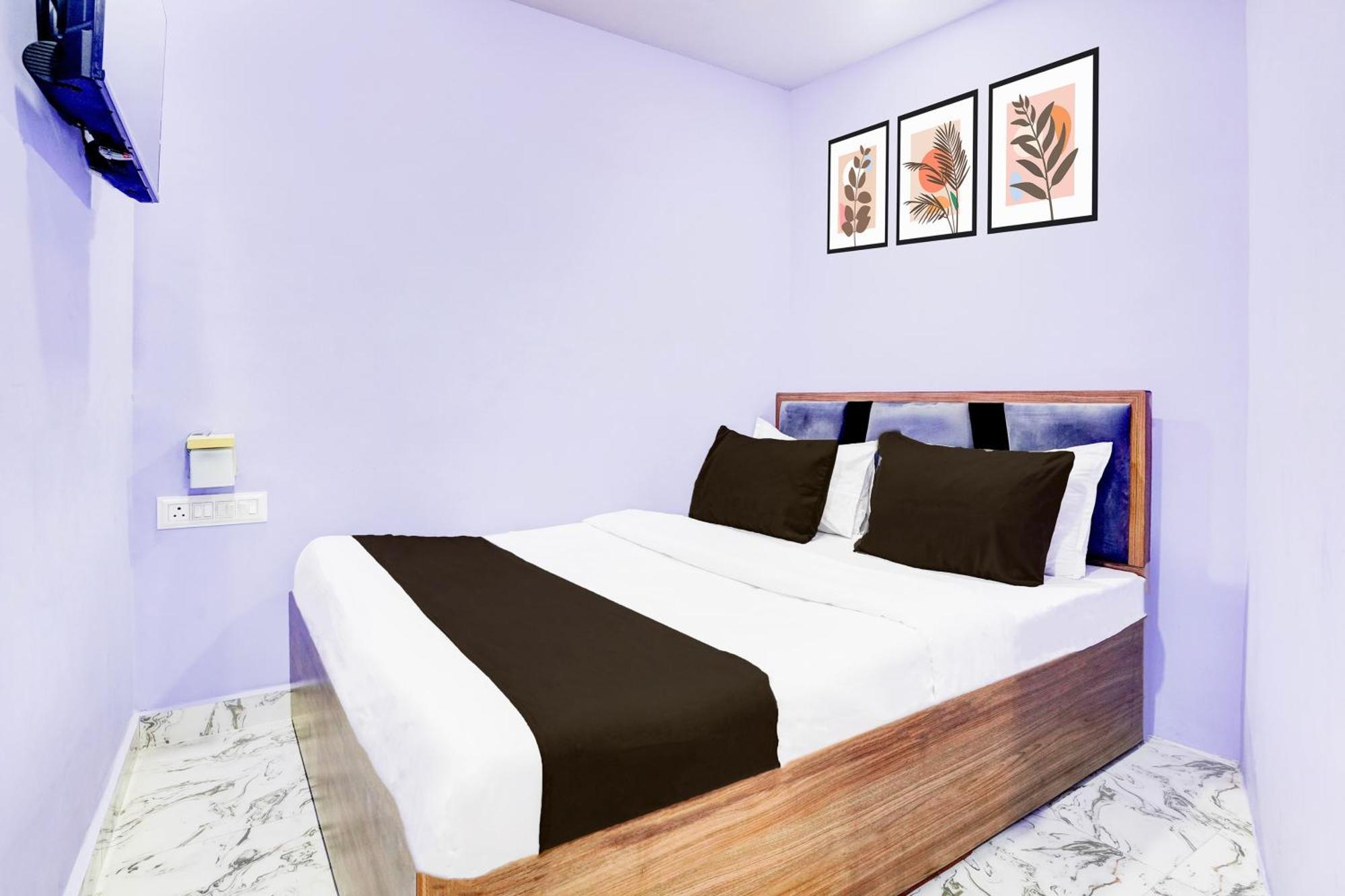 Hotel O Ashyana & *