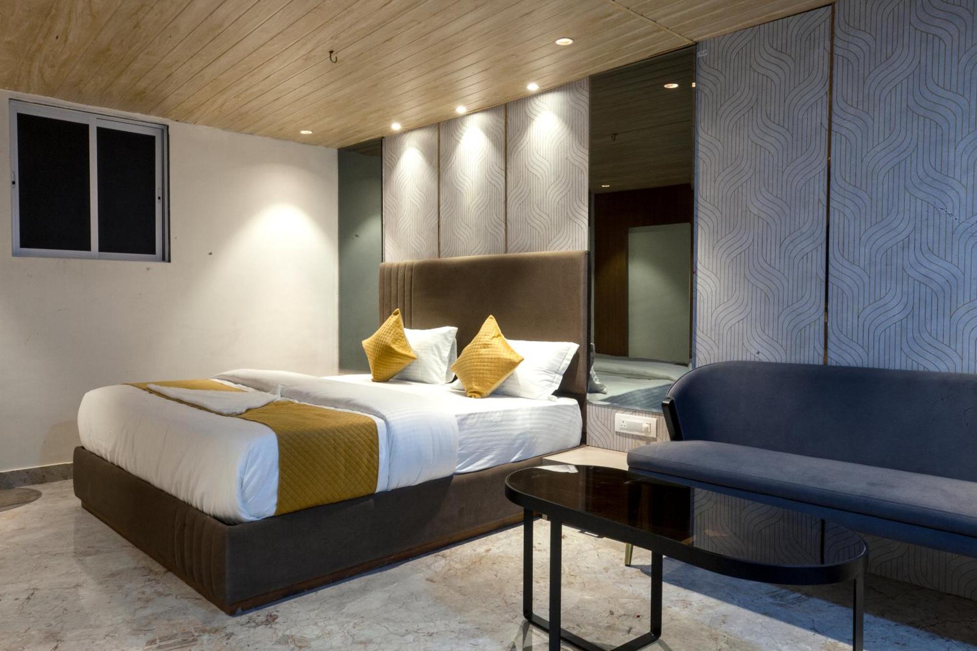 Hotel Nexus - Near Nesco