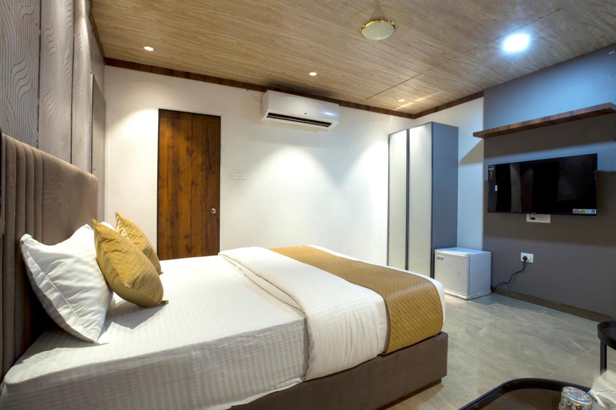 Nexus - Near Nesco Hotel Mumbai