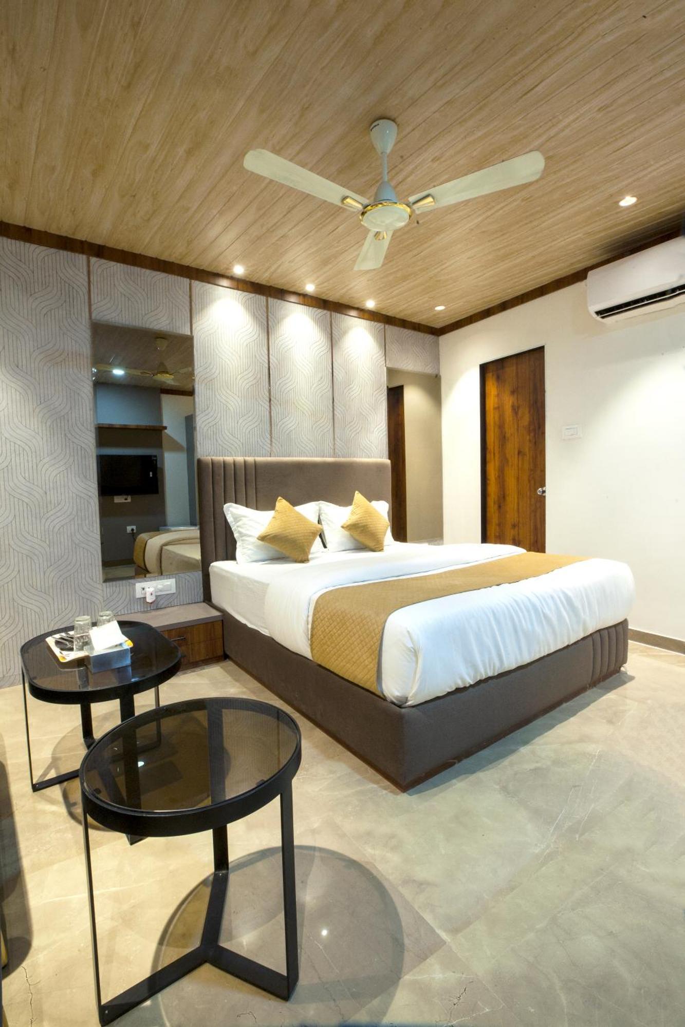 Hotel Nexus - Near Nesco 3*
