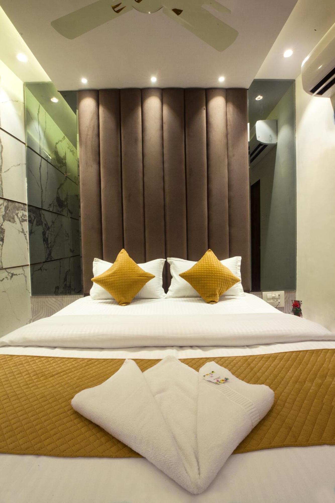 Hotel Nexus - Near Nesco Mumbai